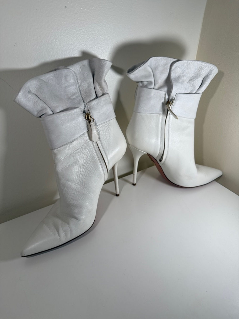 Aquazzura White Pointed-Toe Stiletto Ankle Boots with Buckle Strap, size 40 - Picture 3 of 16